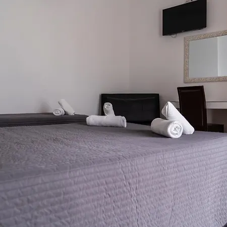 Oceanoasis Hostel *